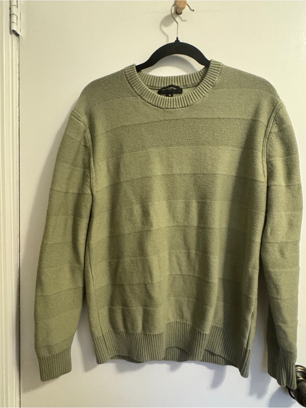 Men's Banana Republic Crewneck Sweater in Sage Green - Comfort Knit